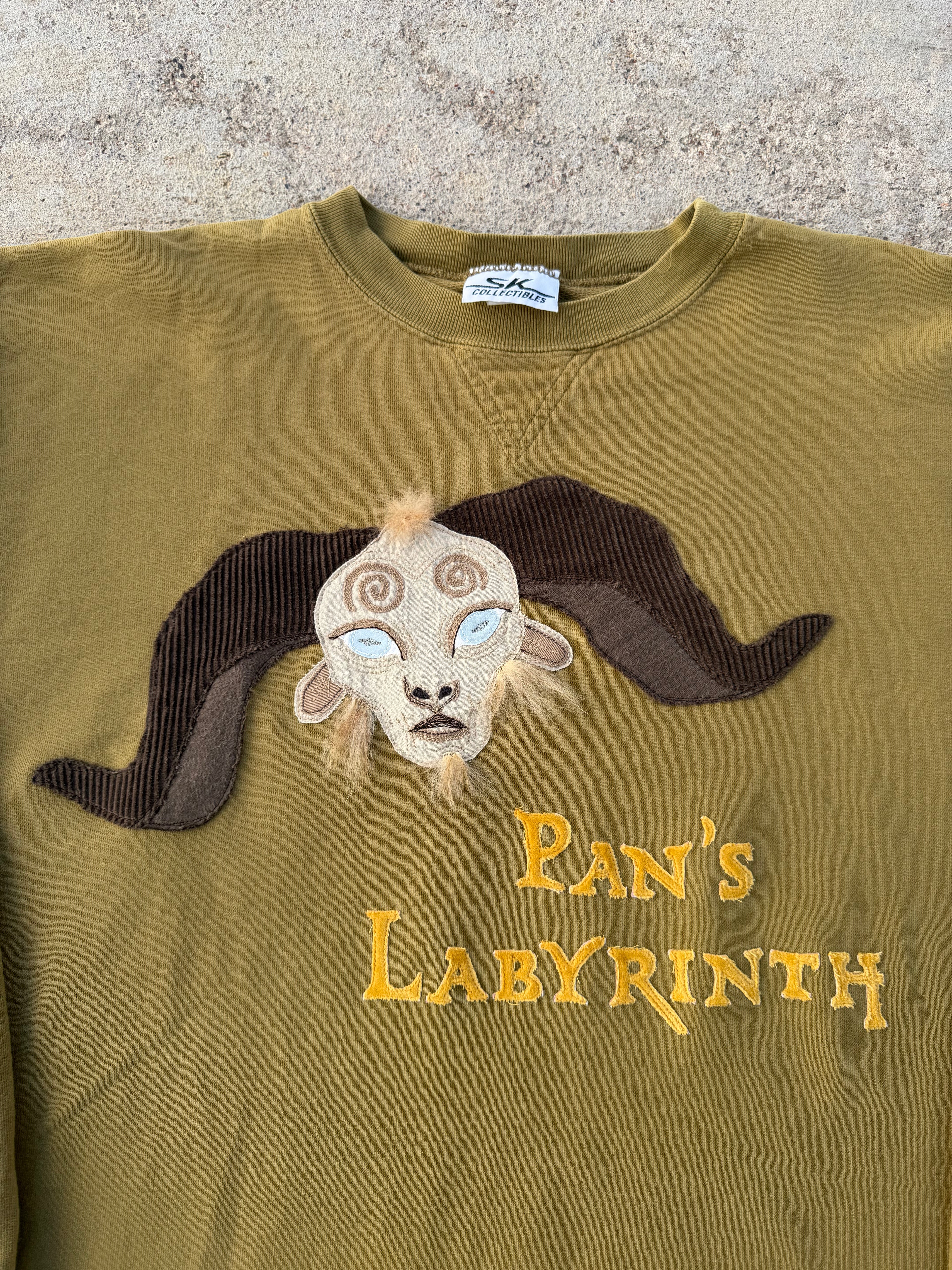 pan's labyrinth el fauno crewneck